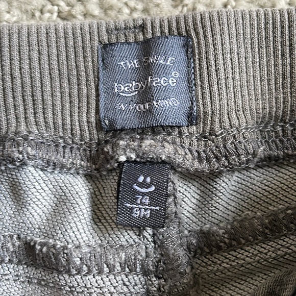 Babyface 9 month old grey stretch skinny jean - Picture 2 of 3